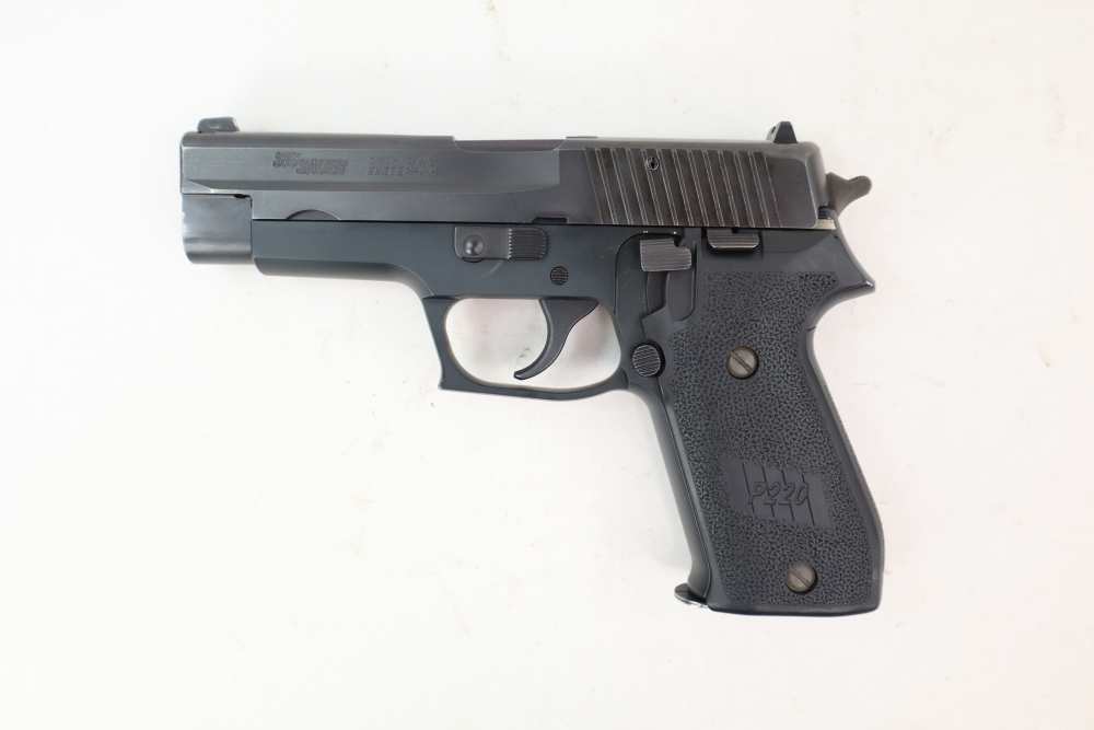 Rare Nice German Sig Sauer P220 .45 ACP Pistol W/ 4.4" Barrel W/ Box SA/DA -img-7