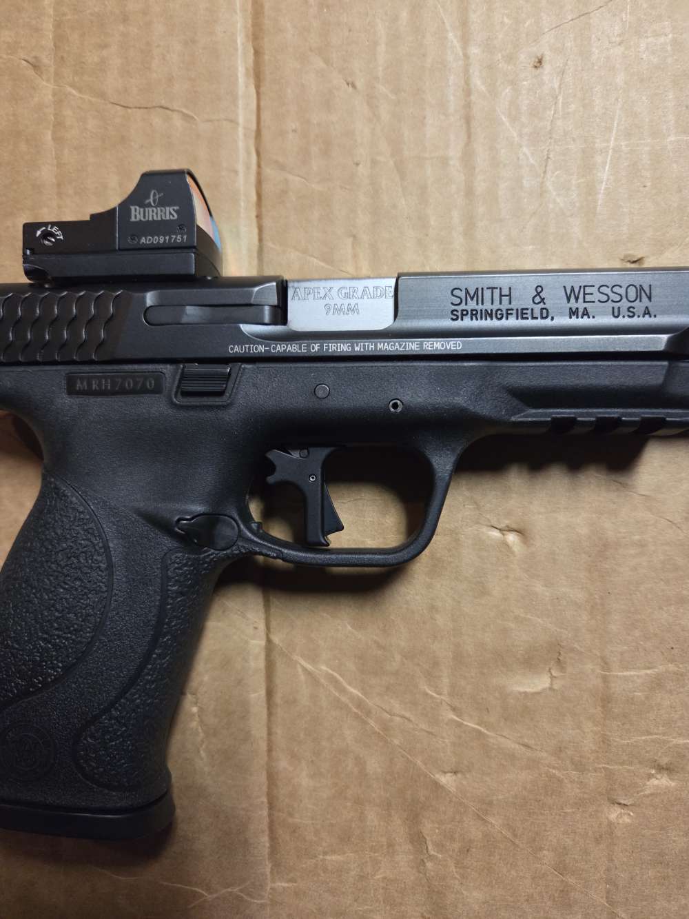 Smith&Wesson M&P 9 Pro Burris RedDot, Apex Trigg. &Bbl. Ex Cond-img-1