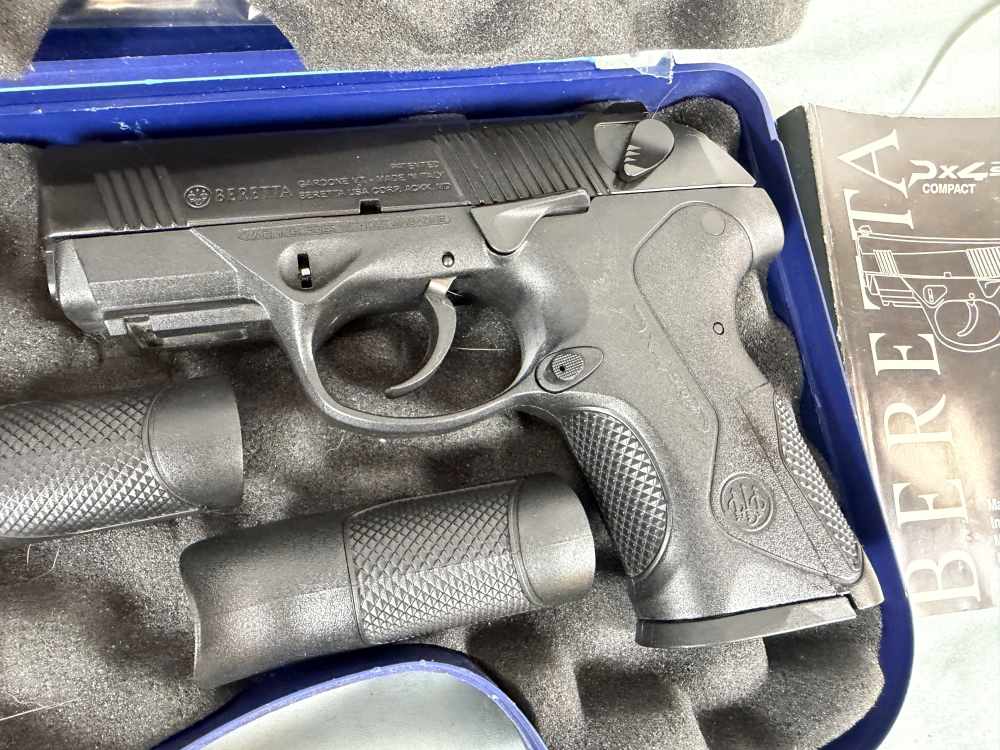 Beretta PX4 Storm 9mm Pistol + Extras! -img-1