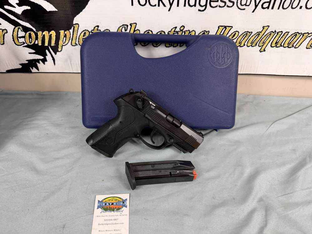 Beretta PX4 Storm 9mm Pistol + Extras! -img-4
