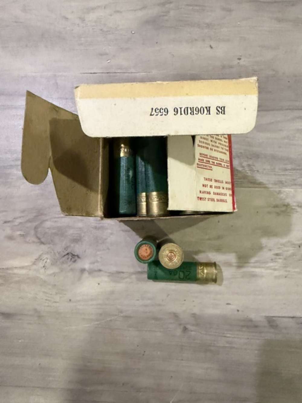 remington 20 gage shells full box 4 shot -img-2