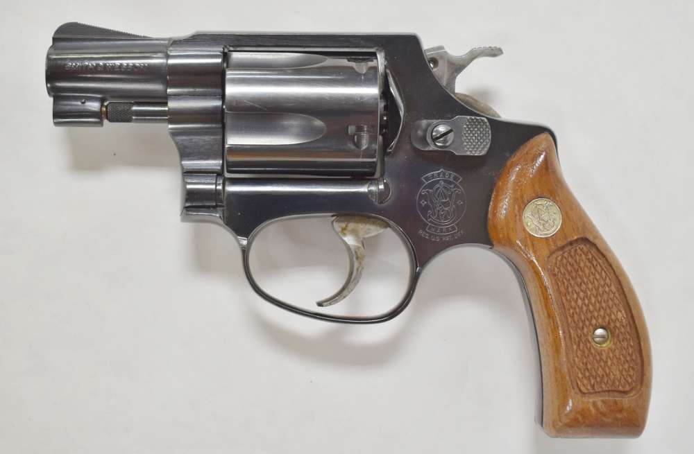 SMITH & WESSON MODEL 36 .38 SPECIAL S&W MFG 1987 2" BLUED CHIEFS PENNY SALE-img-0