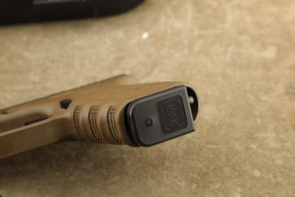 Glock 23 G23 Gen 3 Dark Earth .40 S&W 5.37” Semi-Auto Striker-Fired Pistol-img-12