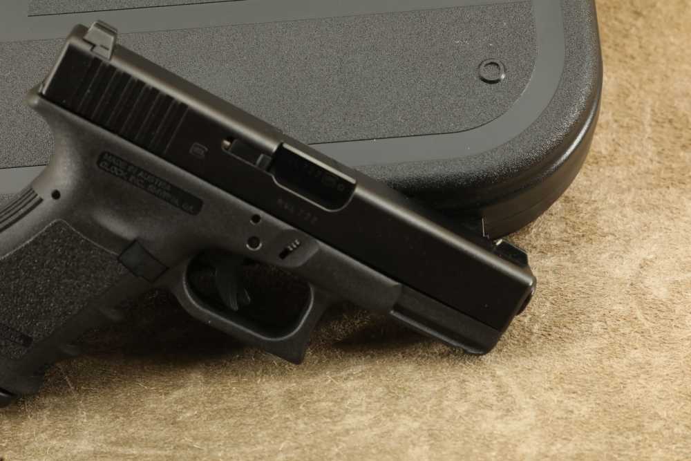 Glock 23 G23 Gen 3 .40 S&W 4.02” Semi-Auto Safe Action Striker-Fired Pistol-img-6