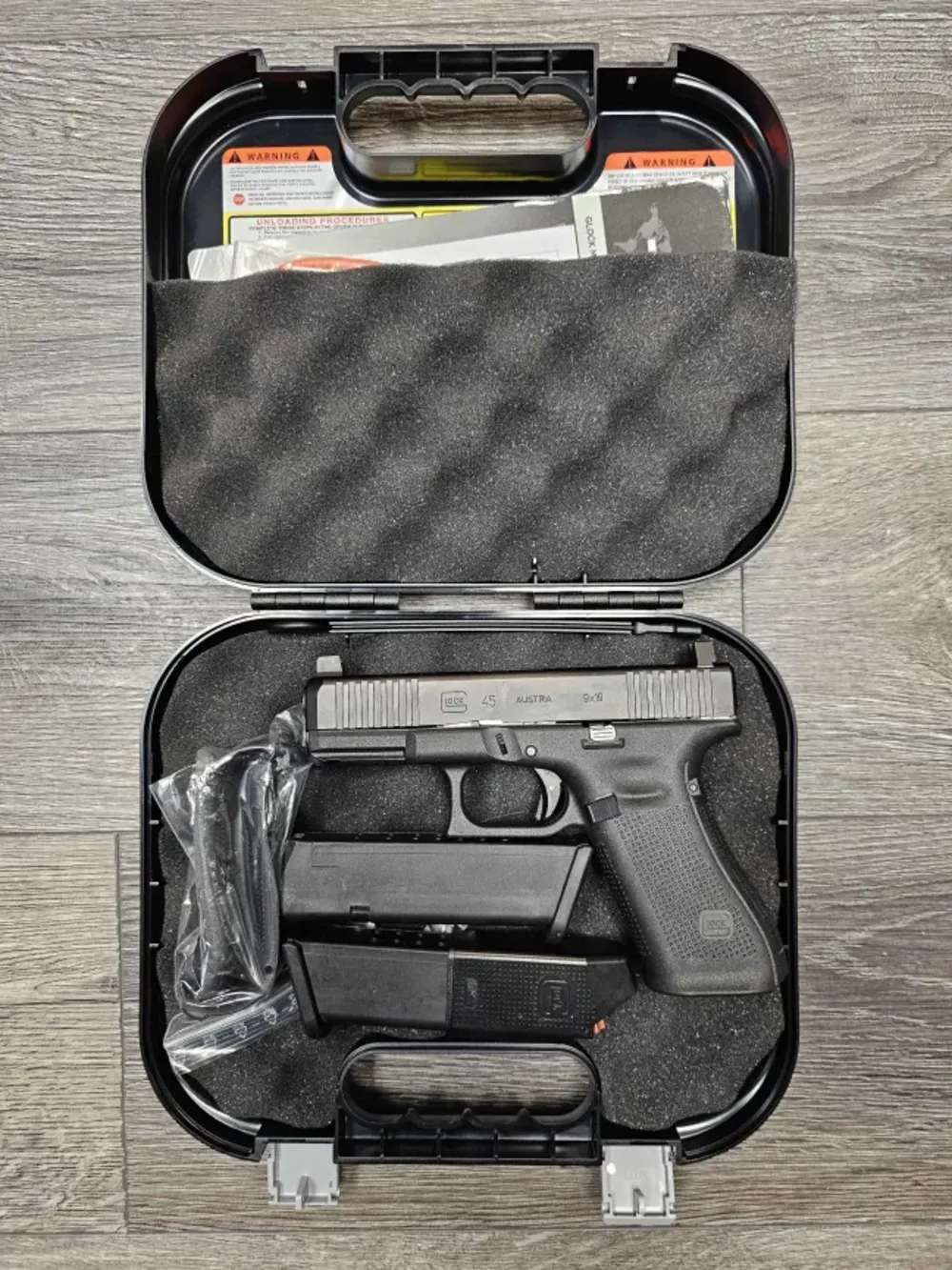 Glock 45 W/ Factory Hard Case and 2 Magazines-img-2