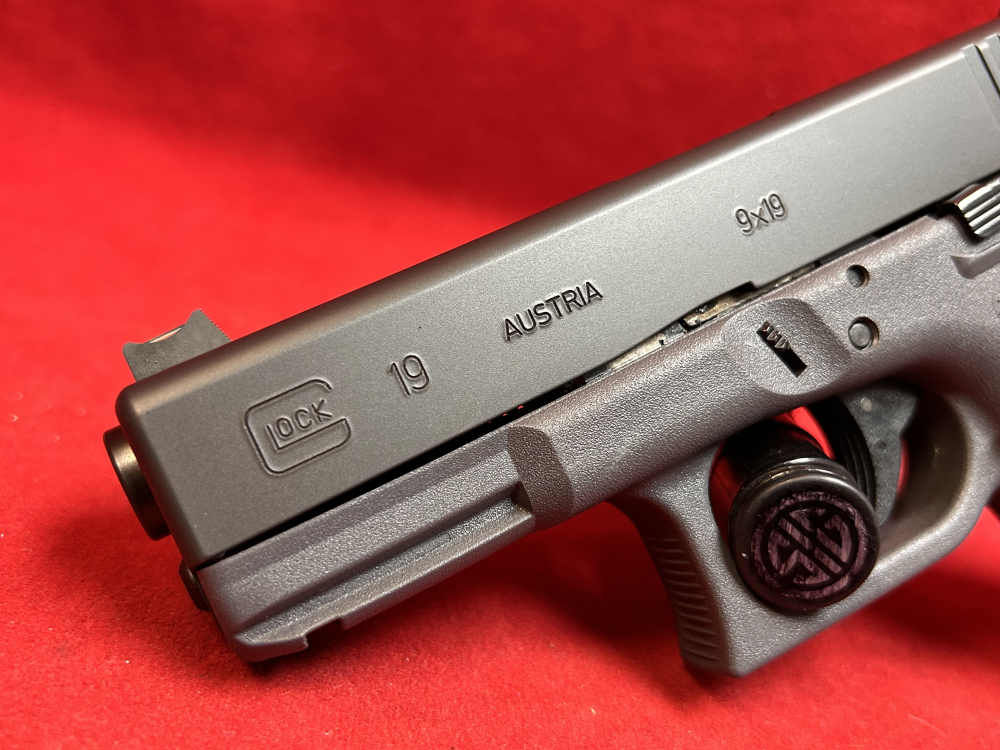 Glock 19 RTF2, 9mm, Gen 3, Vickers Tactical, Original Case-img-6