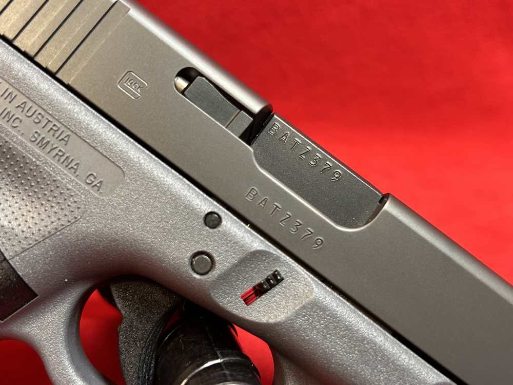 Glock 19 RTF2, 9mm, Gen 3, Vickers Tactical, Original Case-img-9