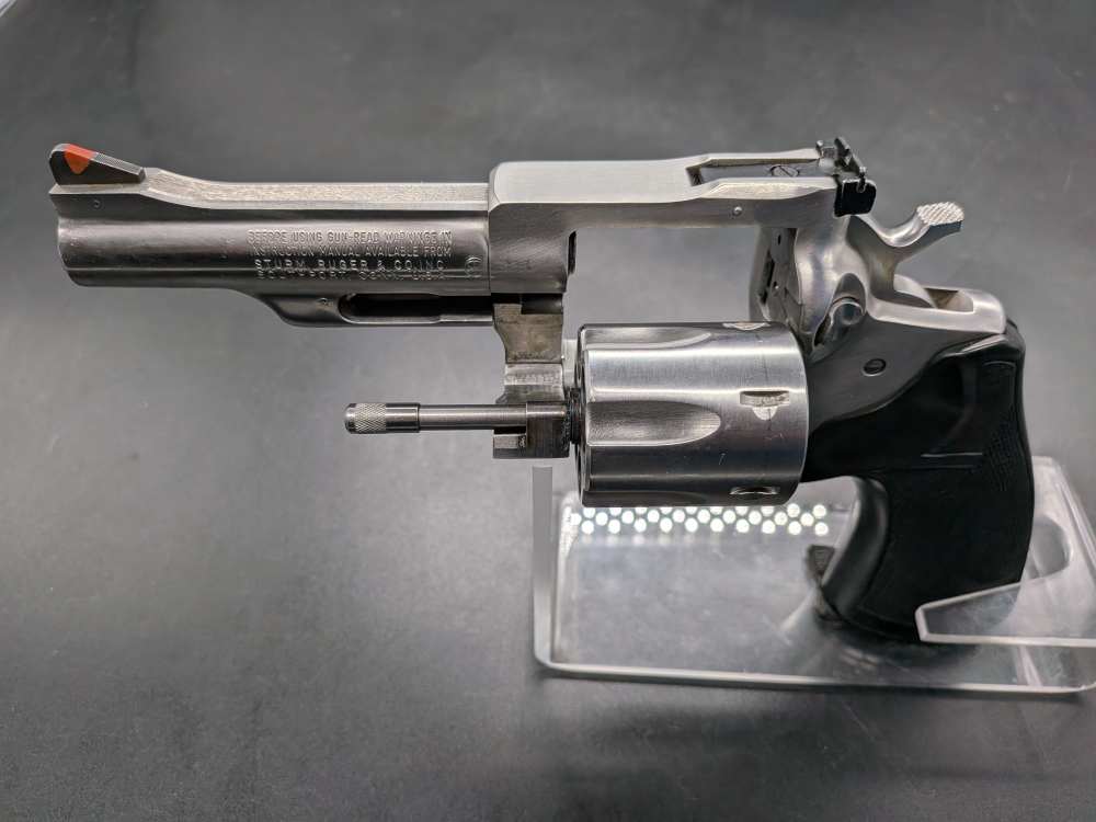 Security is important so get the Ruger Security Six -img-3