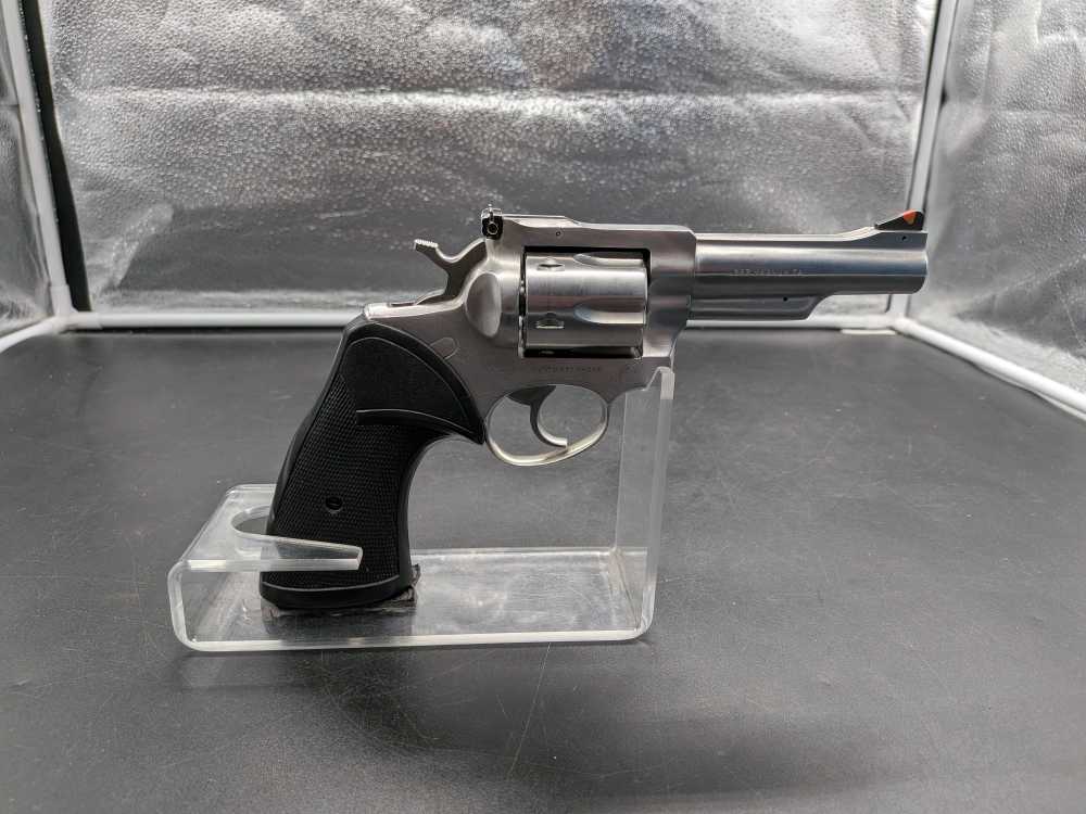 Security is important so get the Ruger Security Six -img-0