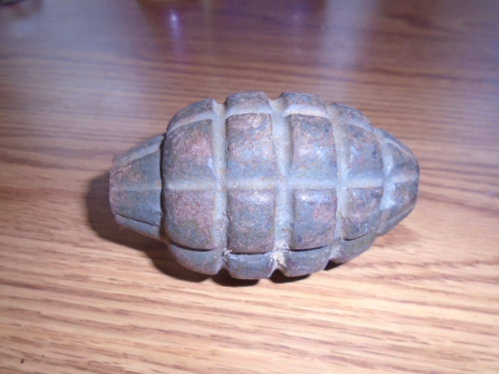 WWI or 1920s US Hand Grenade body-img-2