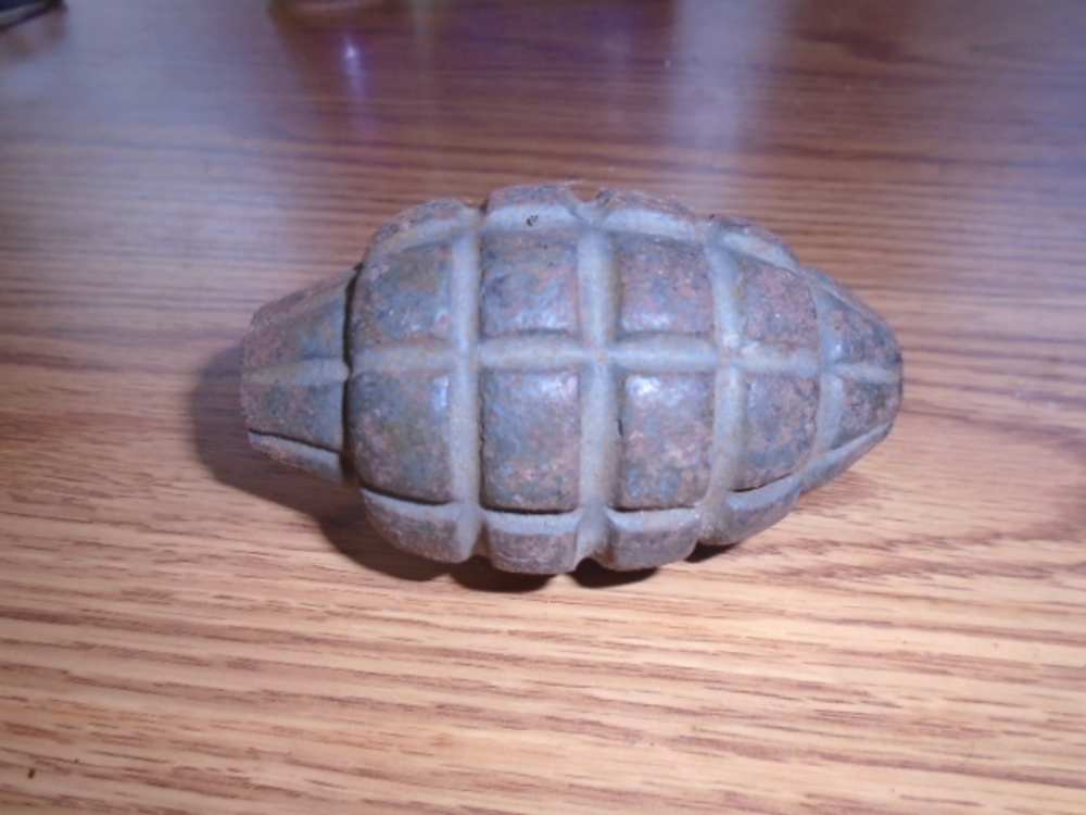 WWI or 1920s US Hand Grenade body-img-1