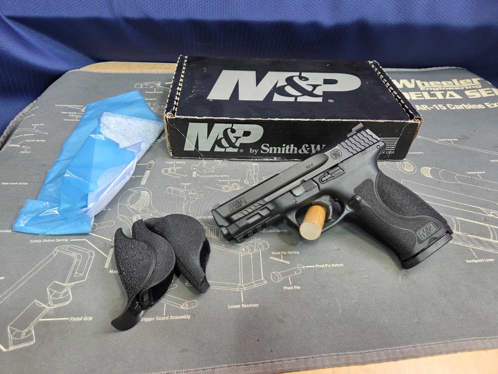 Smith & Wesson M&P M2.0 9mm Semi-Automatic Pistol-img-0