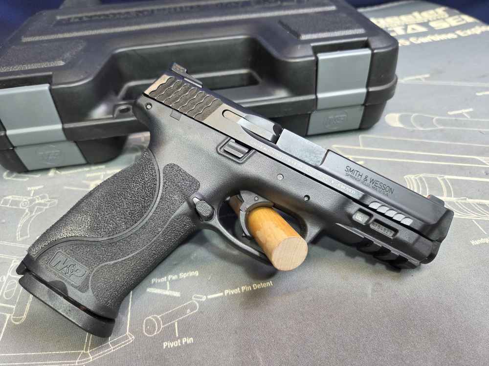 Smith & Wesson M&P 9 M2.0 Semi-Auto Palm Beach Police Marked Left Handed-img-5