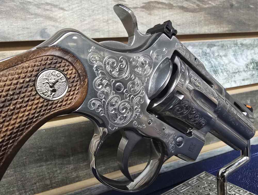  Colt Python “Armory Style B+” Factory Engraved  – Custom Shop Model D-img-10
