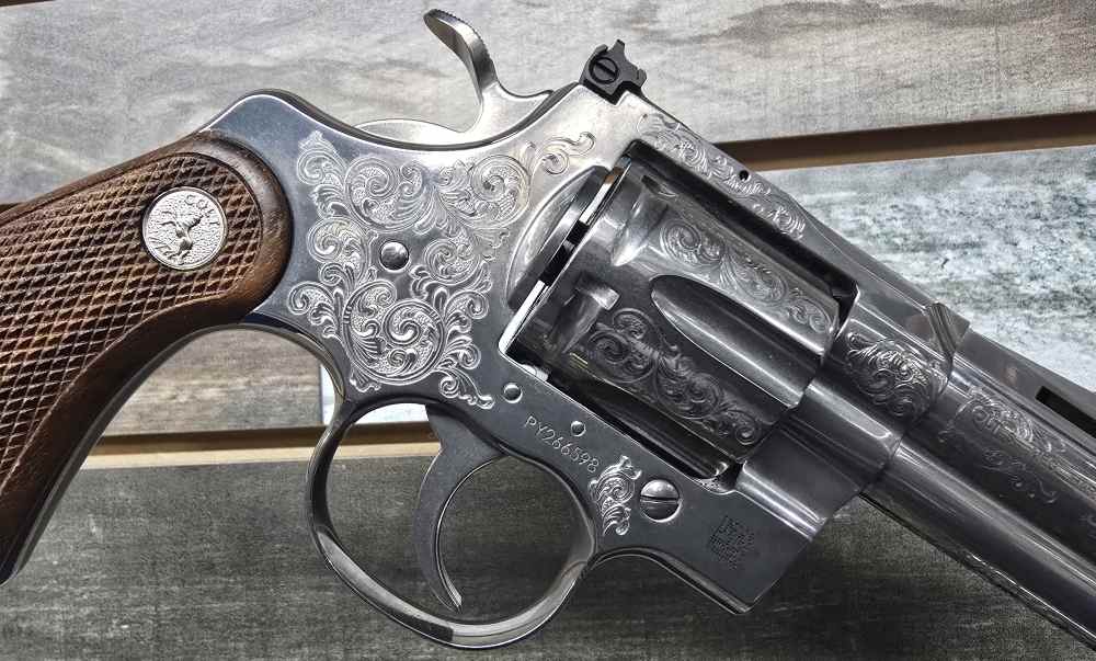  Colt Python “Armory Style B+” Factory Engraved  – Custom Shop Model D-img-9