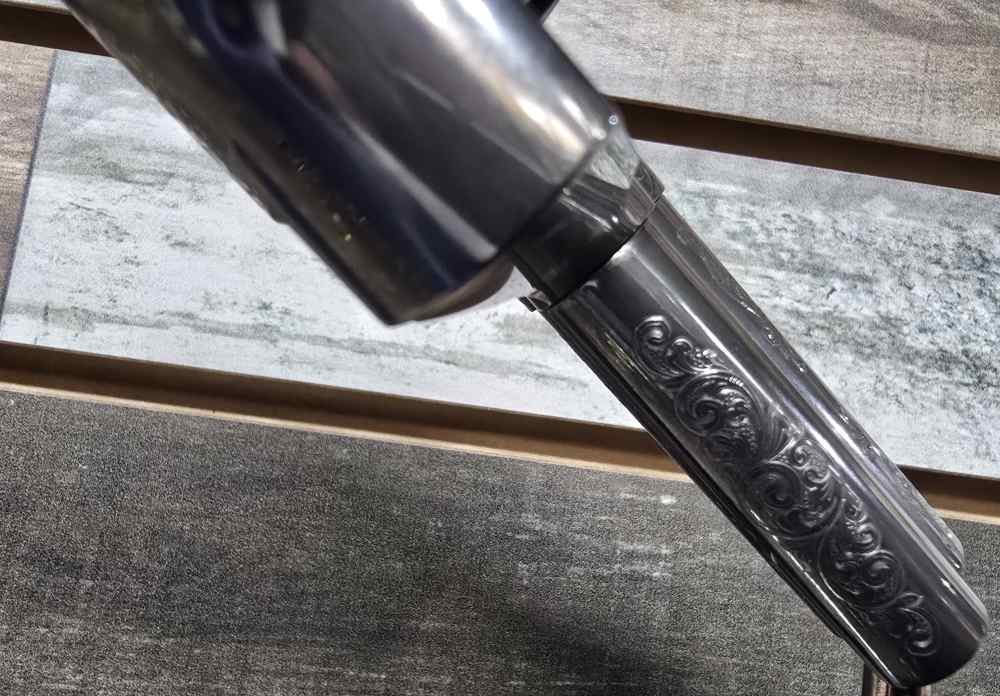  Colt Python “Armory Style B+” Factory Engraved  – Custom Shop Model D-img-13