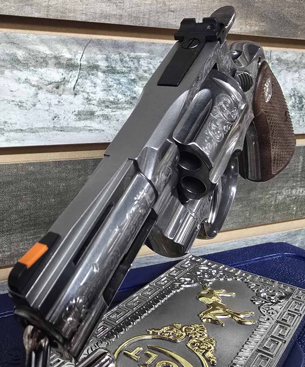  Colt Python “Armory Style B+” Factory Engraved  – Custom Shop Model D-img-6