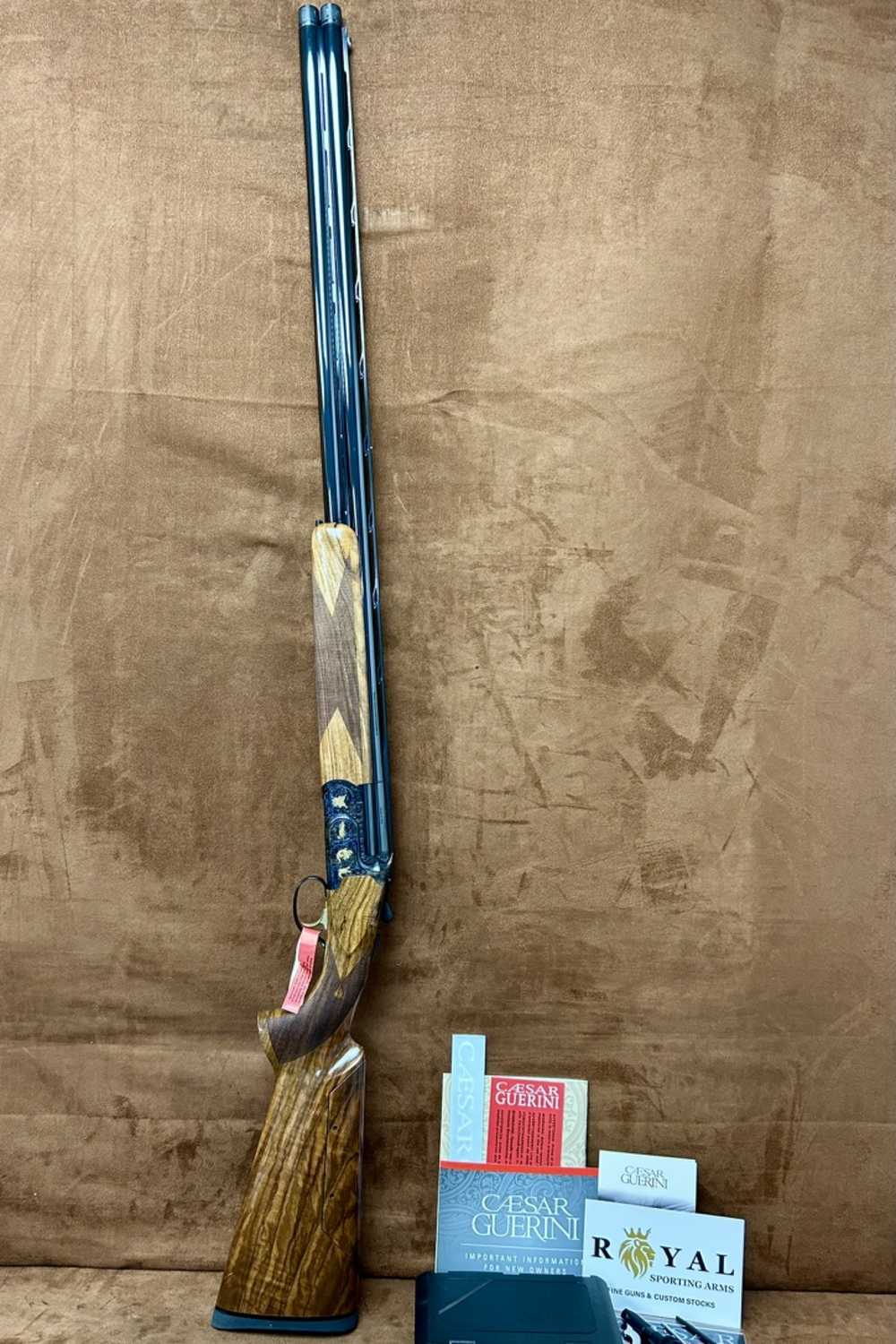 Caesar Guerini Invictus 3 Limited Adjustable  12GA 32" Left -img-2