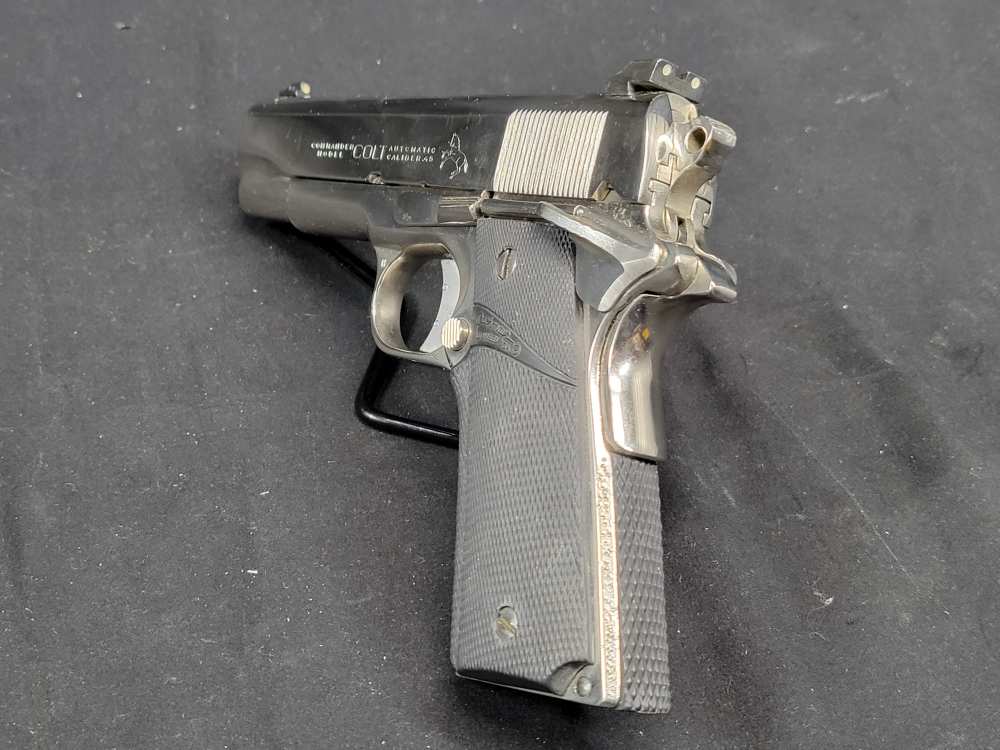 PENNY AUCTION COLT COMMANDER LW 45 ACP 7 RDS-img-16
