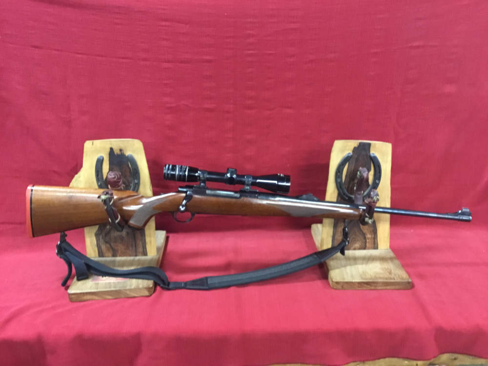 Ruger M77  Bolt Action Rifle 30-06 -img-0