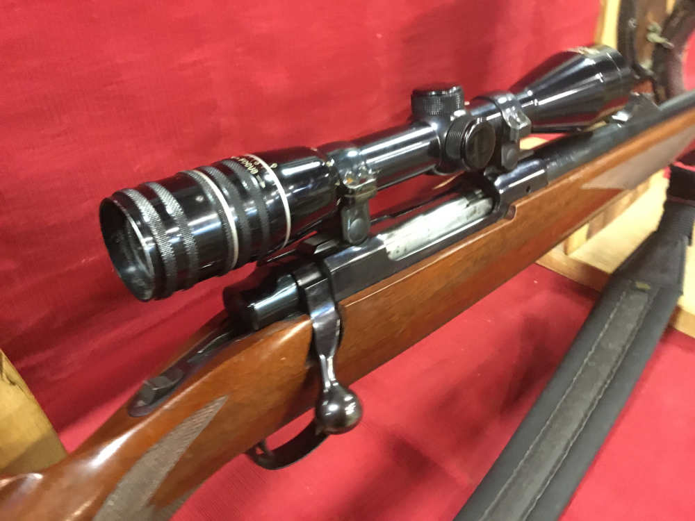 Ruger M77  Bolt Action Rifle 30-06 -img-1