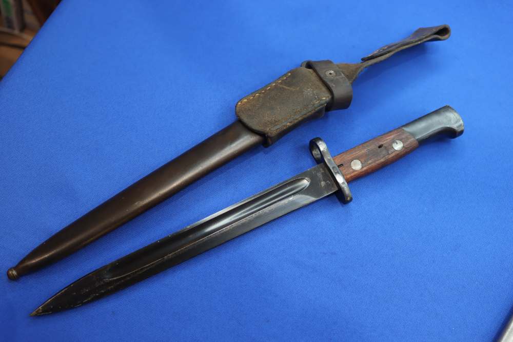 Yugoslavian M1948 Mauser Bayonet PREDUZECE 44 Zastava Scabbard Frog Early-img-25