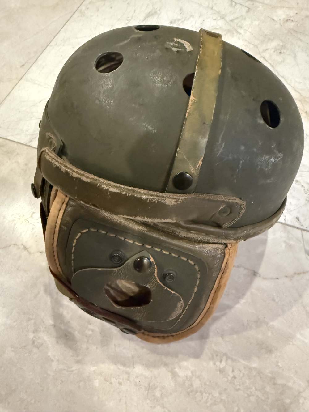 WWII US Army M1938 Tanker Helmet Rawlings Size 7 Original Armored Leather -img-0