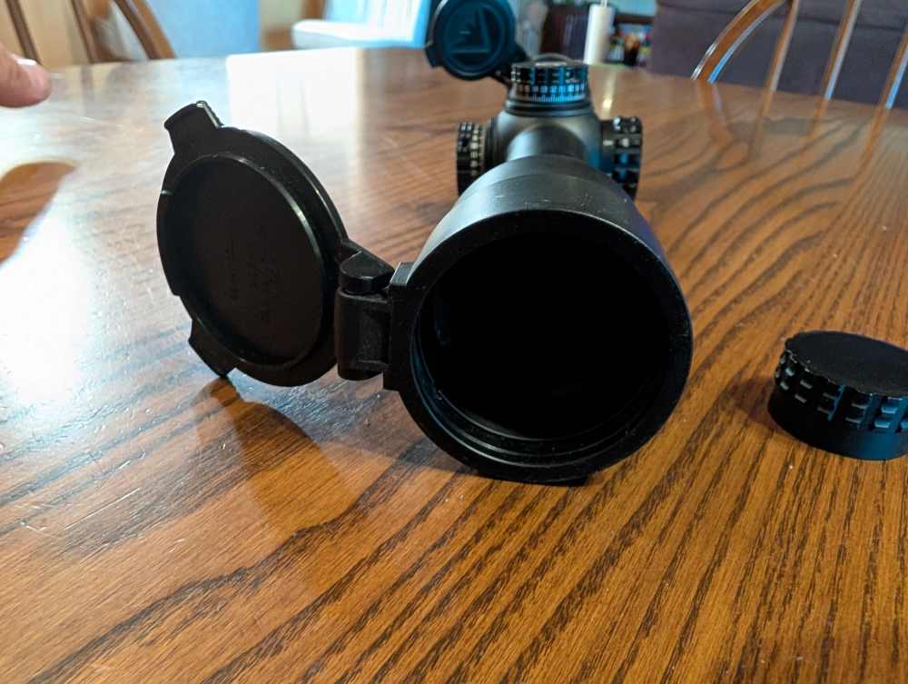 Burris Veracity 200622 2-10x42 rear focal plane scope with box and sunshade-img-11