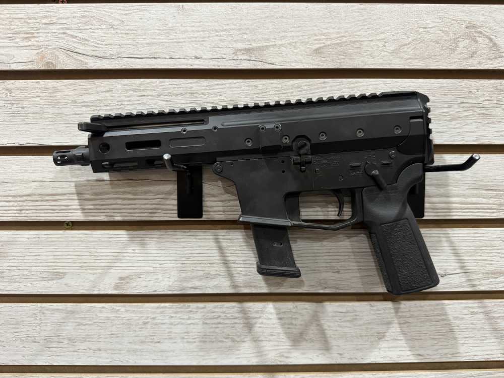 Angstadt Arms AA-0940 in Very Good condition! -img-4