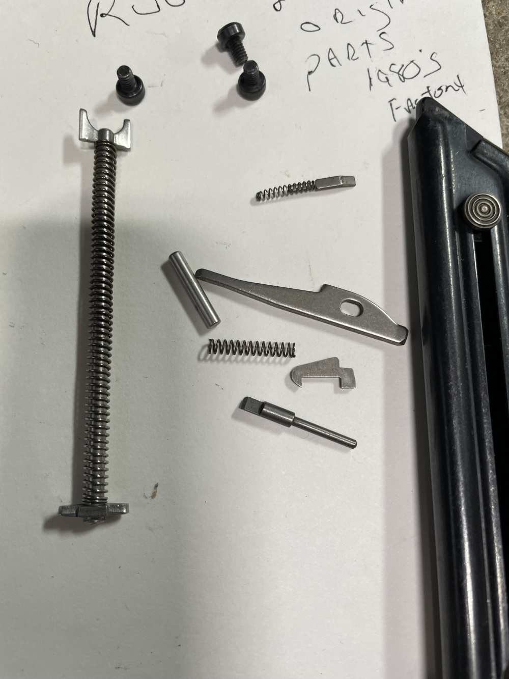 Ruger mkII mark2 mag & all bolt parts needed. OEM. Factory ‘80’s -img-1