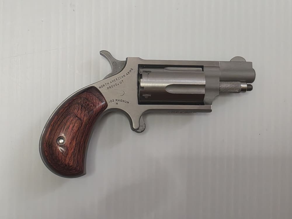 NORTH AMERICAN ARMS MINI-REVOLVER CHUCKWAGON ORNATE BELT BUCKLE 22WMR 1.13"-img-1