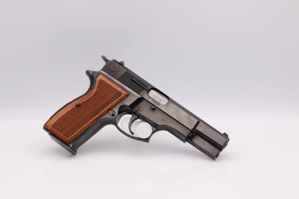 FEG Luger M90 full size with 2 14 round magazines-img-5