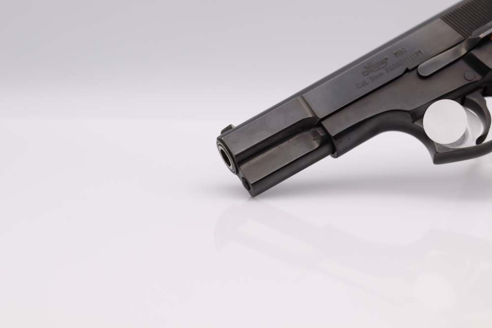 FEG Luger M90 full size with 2 14 round magazines-img-7