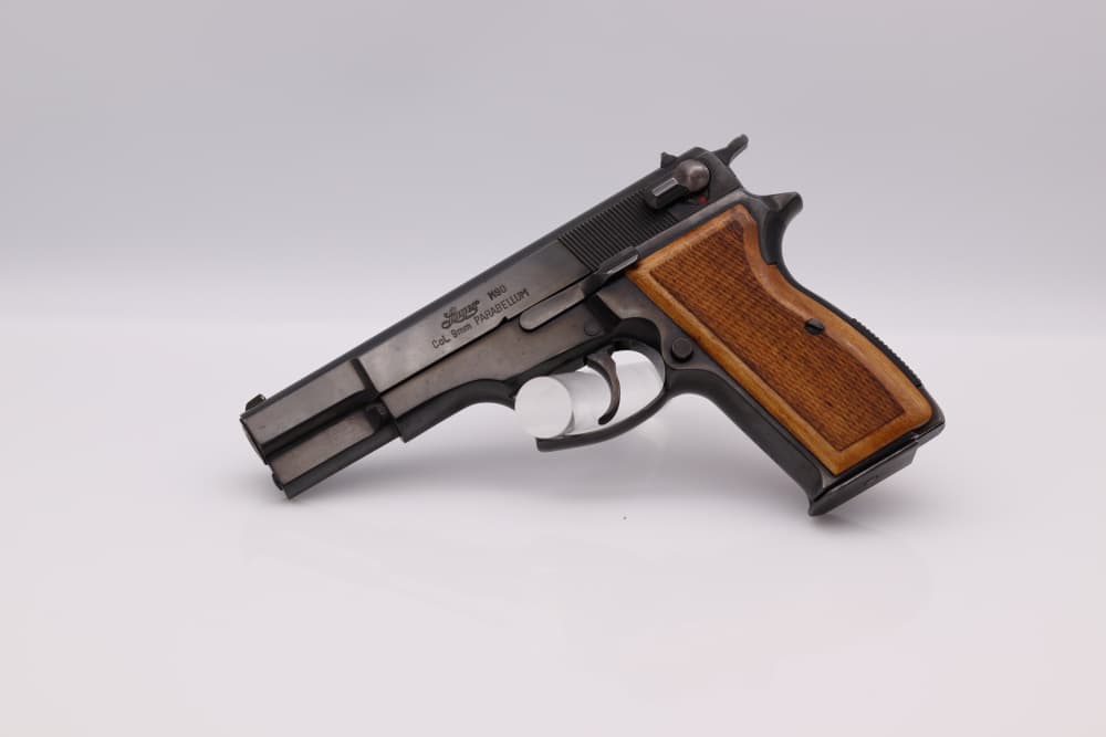 FEG Luger M90 full size with 2 14 round magazines-img-10