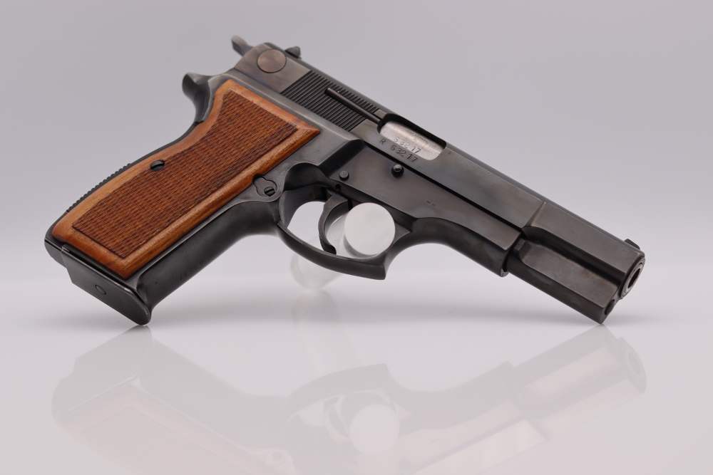 FEG Luger M90 full size with 2 14 round magazines-img-3
