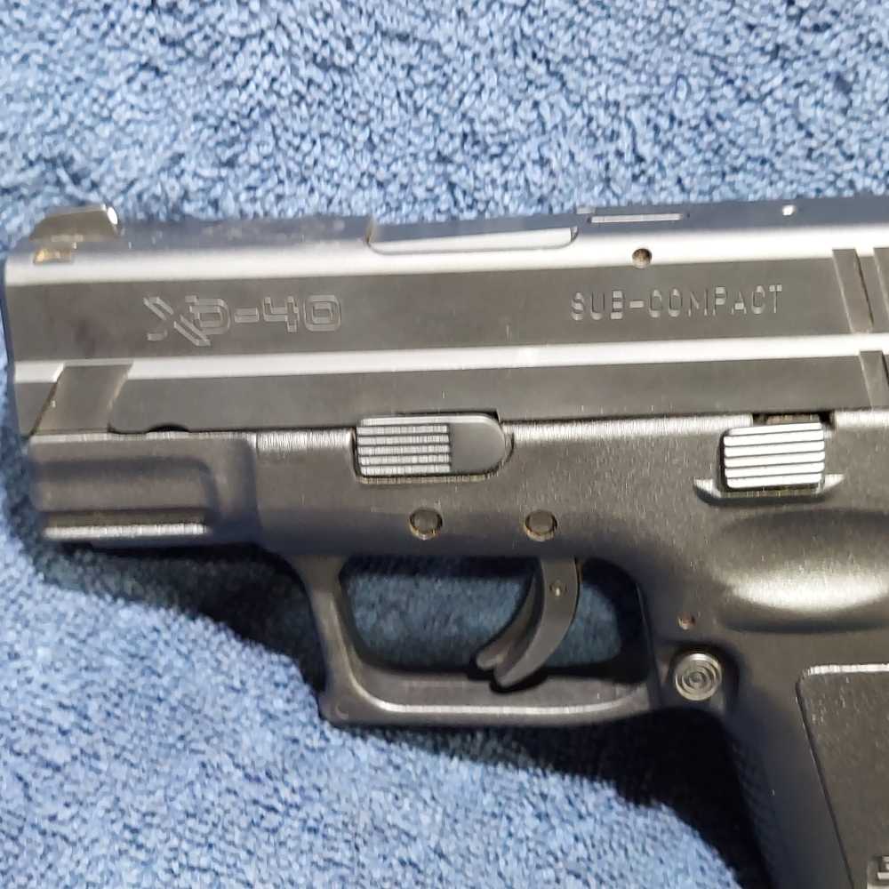 SPRINGFIELD XD-40 SUB=COMPACT SEMI-AUTO PISTOL  .40 S&W CALIBER  3" BARREL-img-9