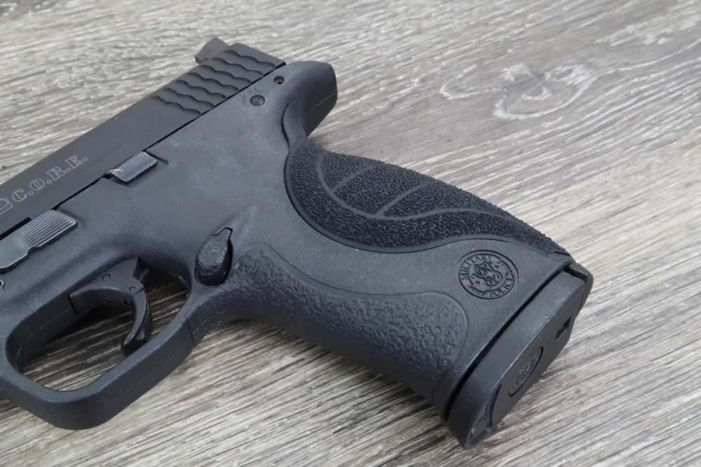 Smith & Wesson M&P 40 Pro Series C.O.R.E. .40 S&W w/Case 2013-img-6