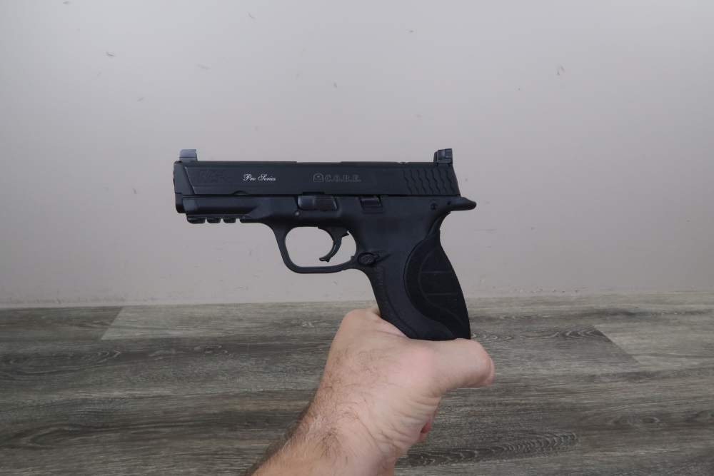 Smith & Wesson M&P 40 Pro Series C.O.R.E. .40 S&W w/Case 2013-img-18