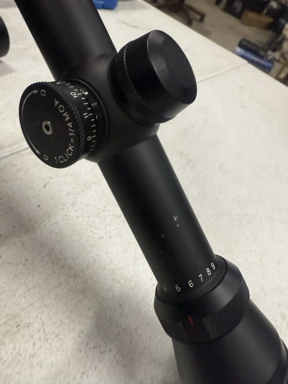 Redfield Revenge 4 Plex 3-9x42 Rifle Scope-img-3