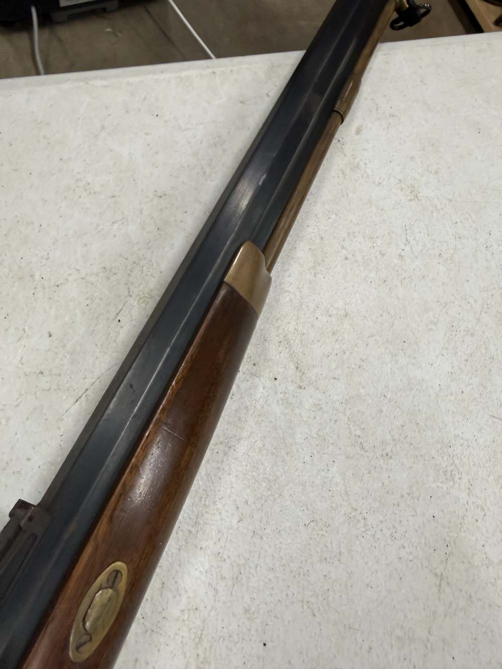 Thompson center hawken 45cal 28” muzzleloader -img-8