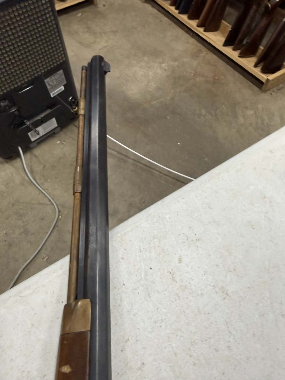Thompson center hawken 45cal 28” muzzleloader -img-12