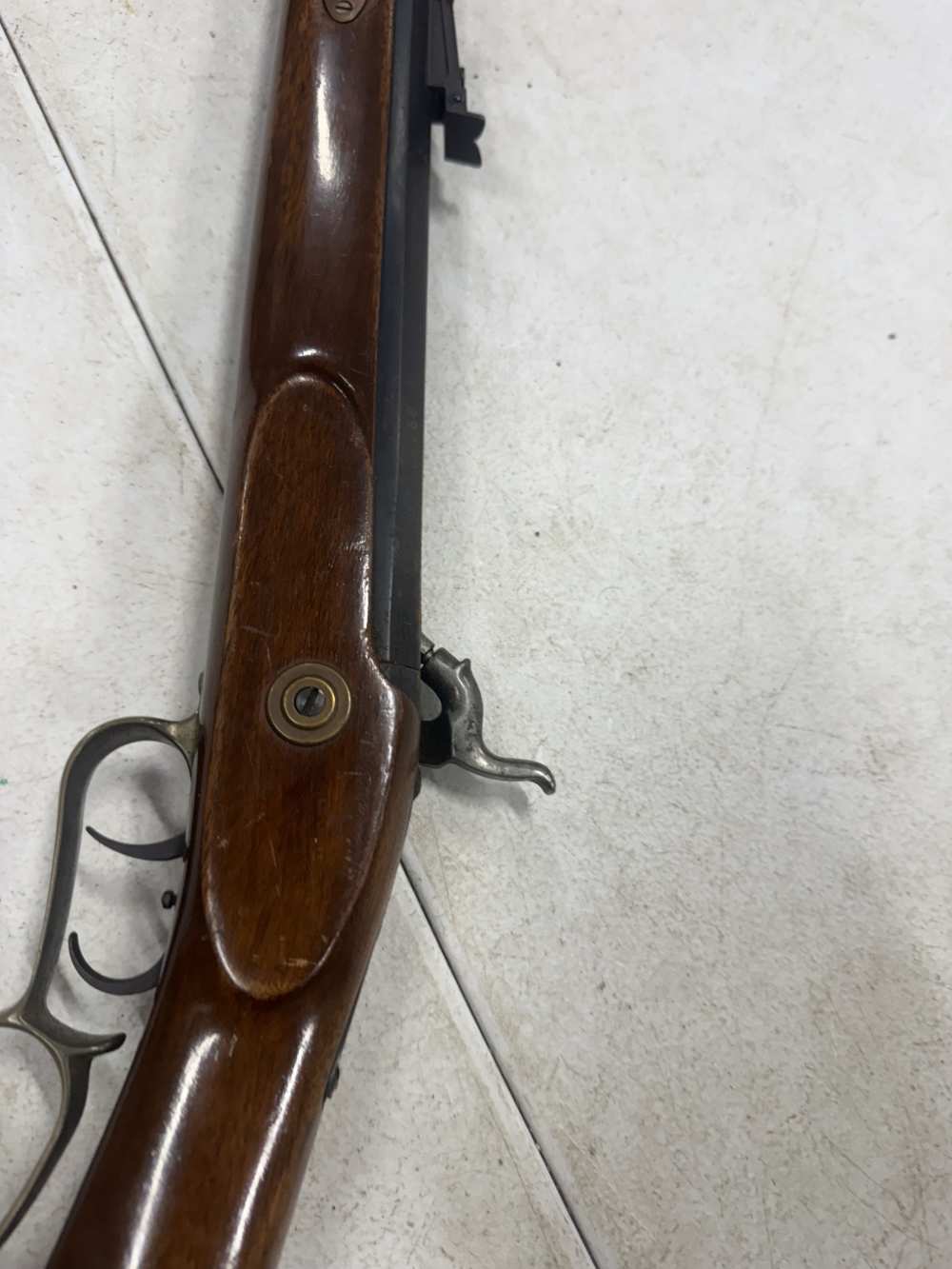 Thompson center hawken 45cal 28” muzzleloader -img-9