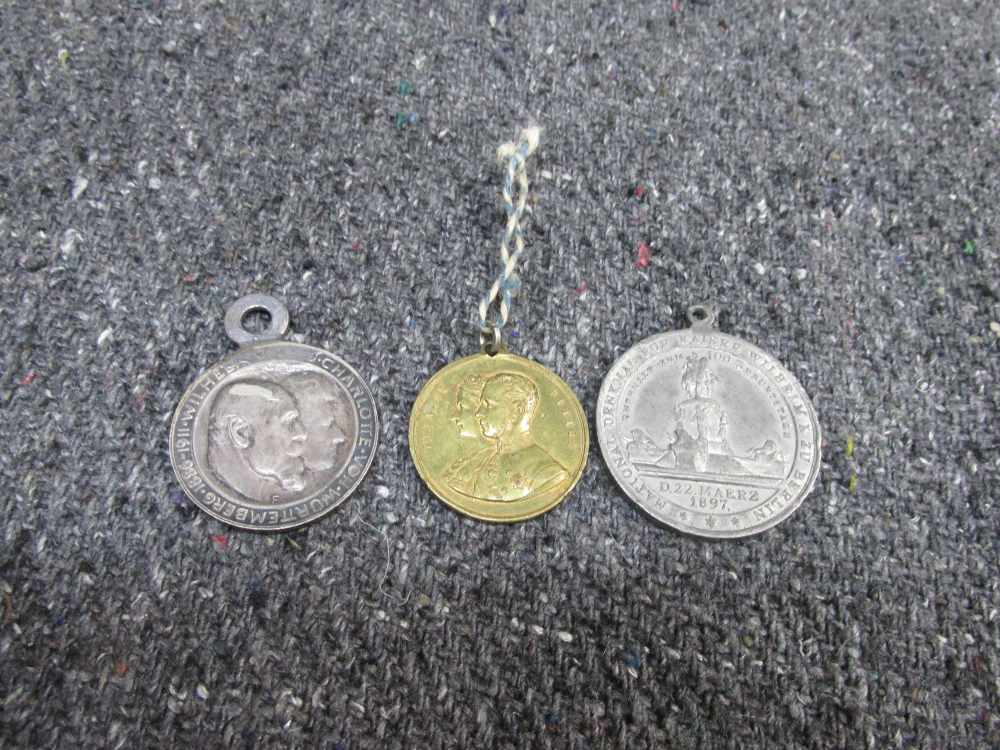 3 VINTAGE MEDALS; PRUSSIAN, AUSTRO-HUNGARIAN-GERMAN EMPIRE-img-0