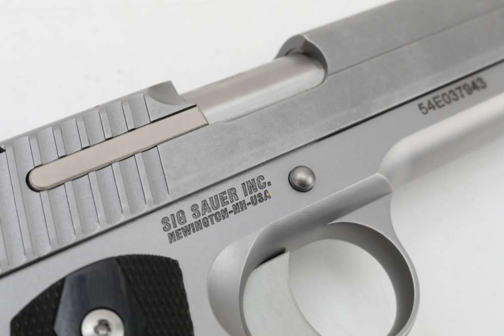 Sigsauer 1911 45 acp s/s NICE! match grade! NO Reserve!-img-30