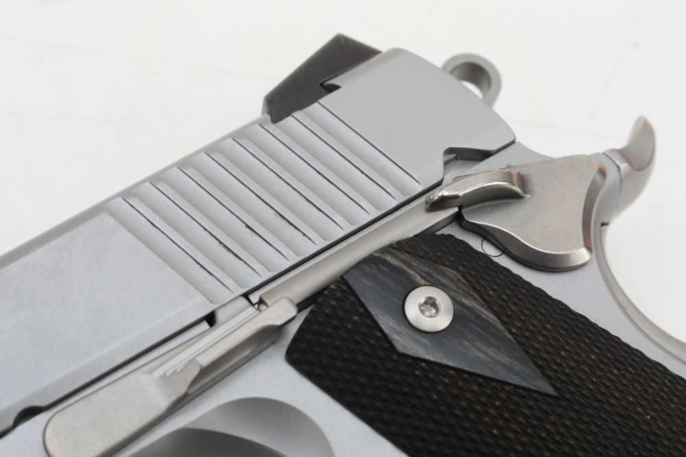 Sigsauer 1911 45 acp s/s NICE! match grade! NO Reserve!-img-9
