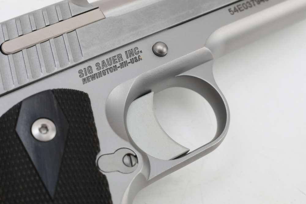 Sigsauer 1911 45 acp s/s NICE! match grade! NO Reserve!-img-31
