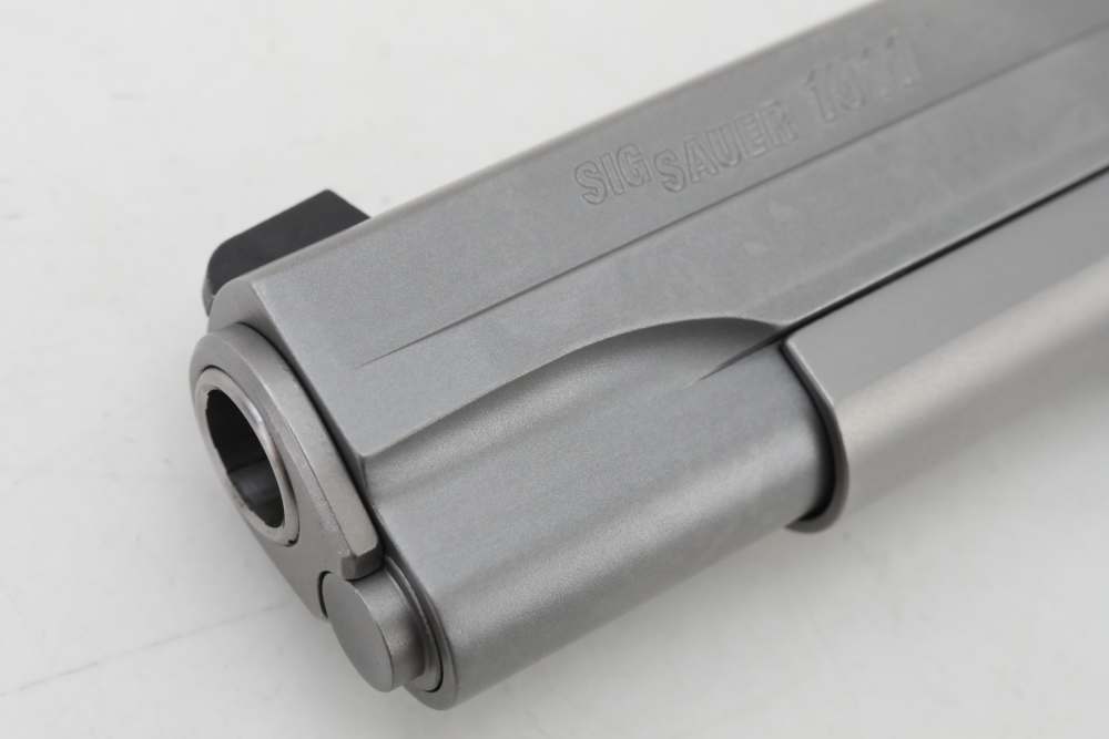 Sigsauer 1911 45 acp s/s NICE! match grade! NO Reserve!-img-4