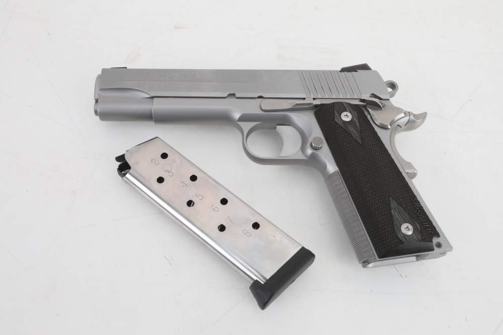 Sigsauer 1911 45 acp s/s NICE! match grade! NO Reserve!-img-0