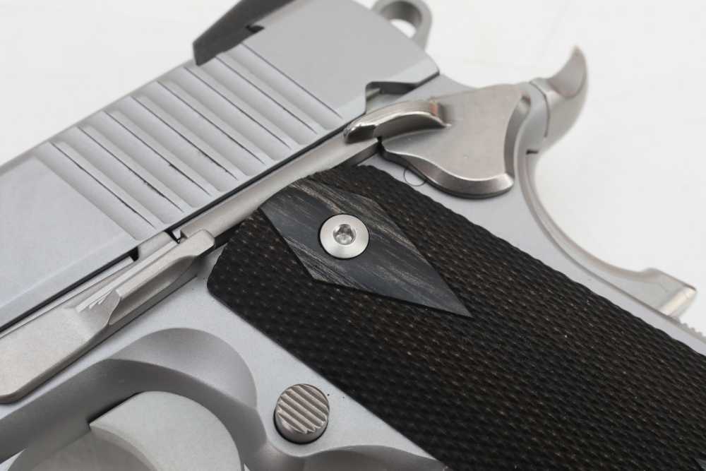 Sigsauer 1911 45 acp s/s NICE! match grade! NO Reserve!-img-11