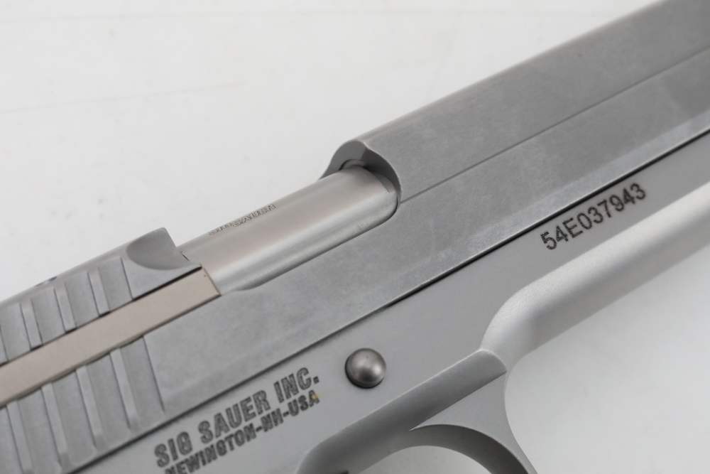 Sigsauer 1911 45 acp s/s NICE! match grade! NO Reserve!-img-32
